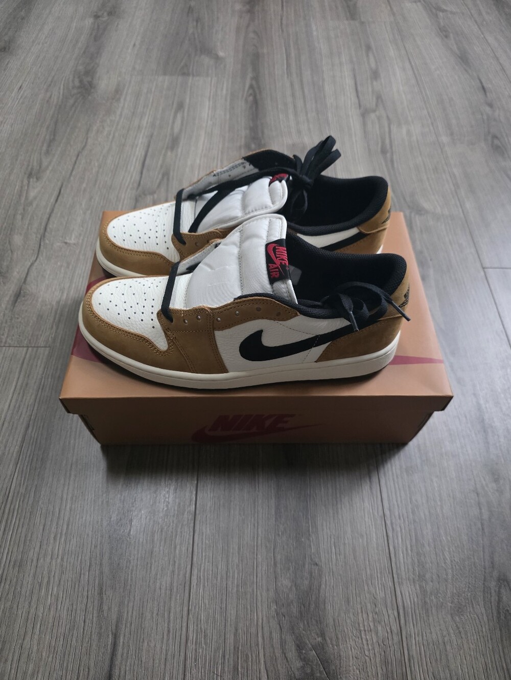 Air Jordan 1 Retro Low OG Rookie of the Year Sneakers Mens Size 10